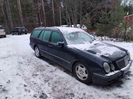 Mercedes-Benz E Liperi