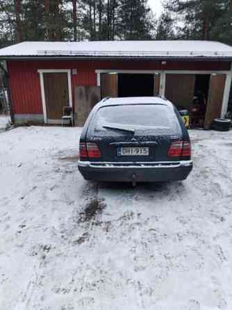 Mercedes-Benz E Liperi