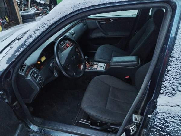 Mercedes-Benz E Liperi - photo 7