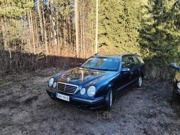 Mercedes-Benz E Liperi - photo 1