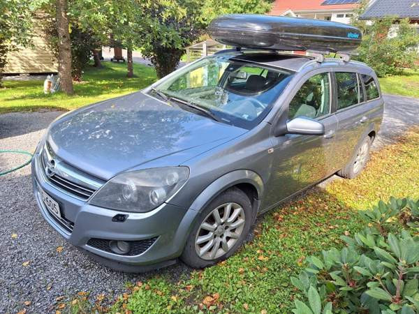 Opel Astra Nokia - valokuva 7