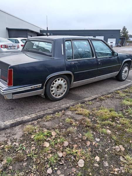 Cadillac Fleetwood Kouvola - valokuva 5