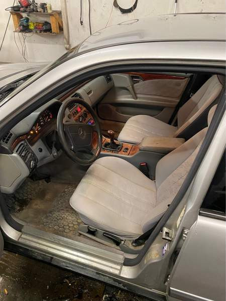 Mercedes-Benz 220 Liperi - photo 6