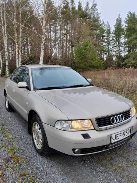 Audi A4 Углеуральский - изображение 8