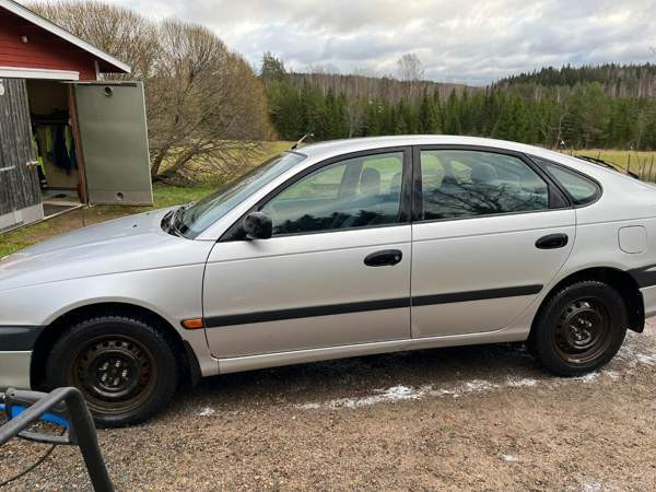Toyota Avensis Imatra - valokuva 3