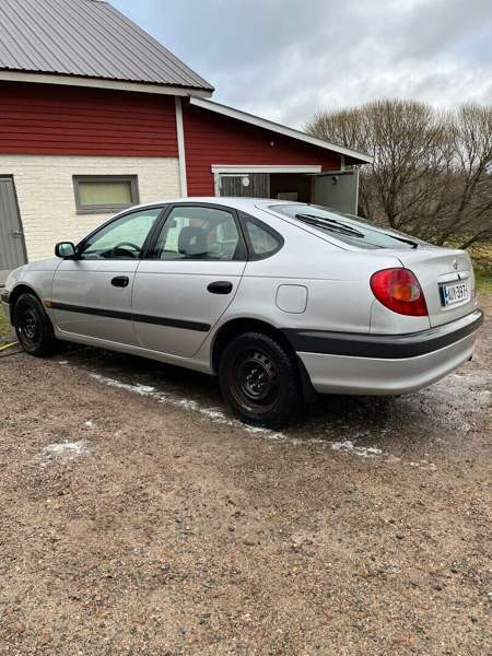 Toyota Avensis Imatra - valokuva 2