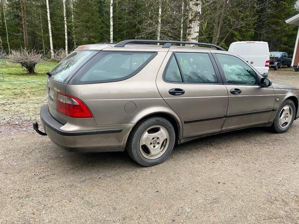 Saab 9-5 Luga - photo 3