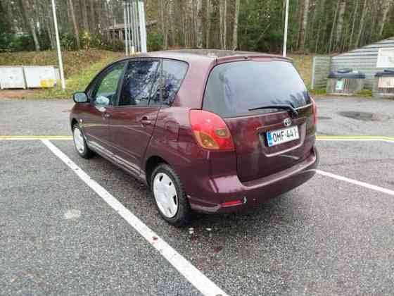 Toyota Corolla Verso Raasepori