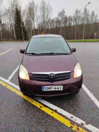 Toyota Corolla Verso Raasepori