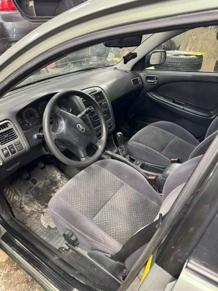 Toyota Avensis Äänekoski - valokuva 5