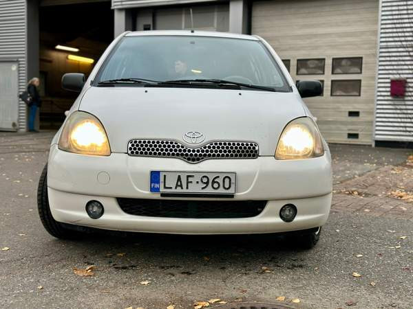 Toyota Yaris Turtkul - valokuva 4