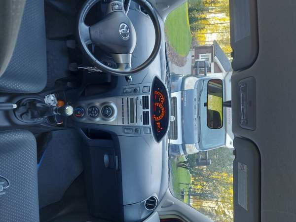 Toyota Yaris Luga – foto 7