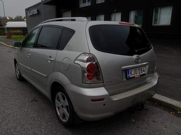 Toyota Corolla Verso Вантаа - изображение 3