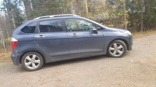 Honda FR-V Kitee – foto 3