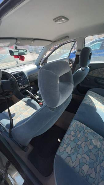 Toyota Avensis Kuopio - valokuva 7