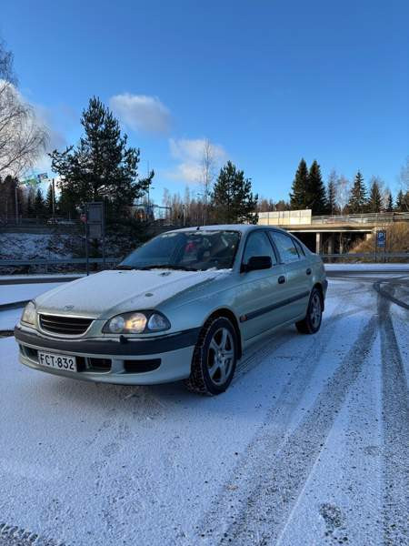 Toyota Avensis Kuopio - valokuva 6