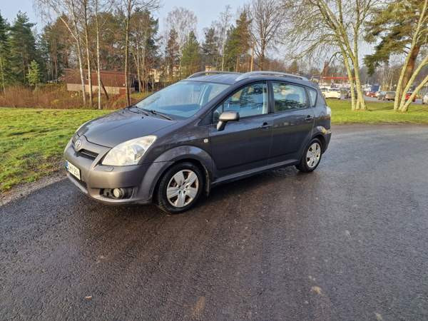 Toyota Corolla Verso Ylöjärvi - valokuva 8