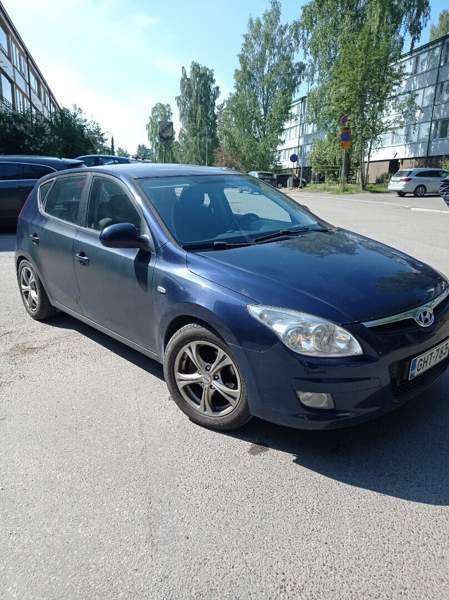 Hyundai i30 Vantaa - valokuva 3