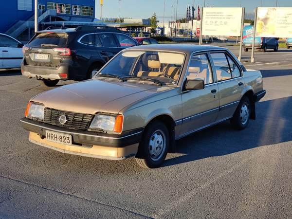 Opel Ascona Tampere - valokuva 2