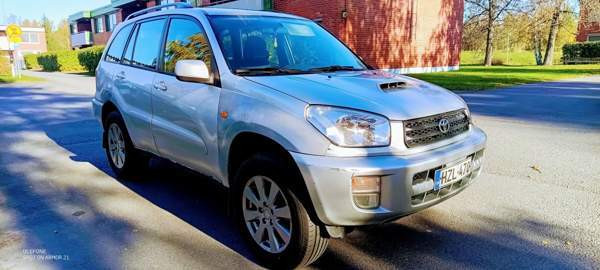 Toyota RAV4 Oulu - valokuva 1