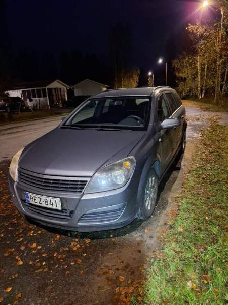 Opel Astra Tyrnävä - valokuva 1