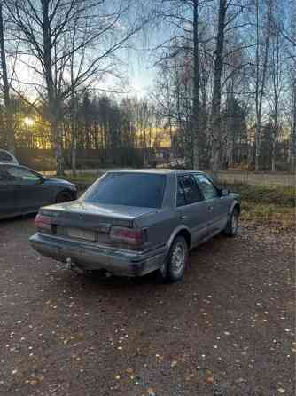 Nissan Bluebird Рованиеми