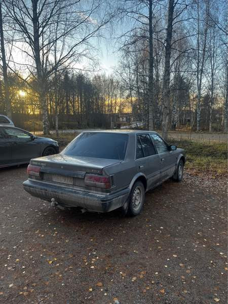 Nissan Bluebird Рованиеми - изображение 4