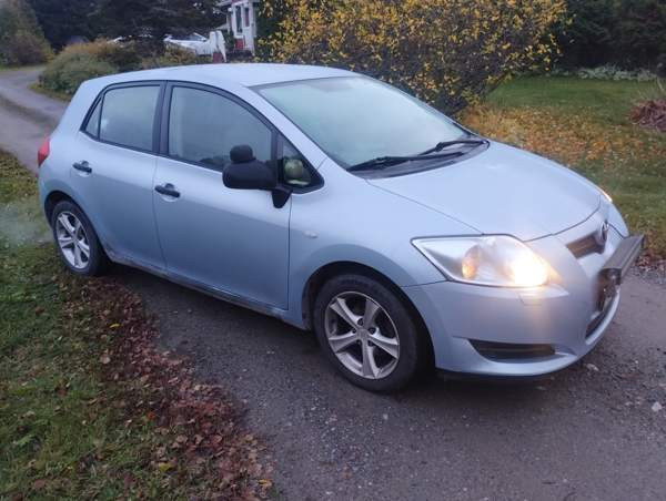 Toyota Auris Laihia - valokuva 3