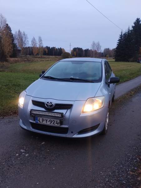 Toyota Auris Laihia - valokuva 5