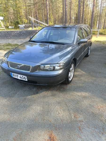 Volvo V70 Kuusamo - valokuva 1