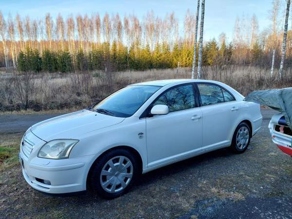Toyota Avensis Tohmajärvi - valokuva 1
