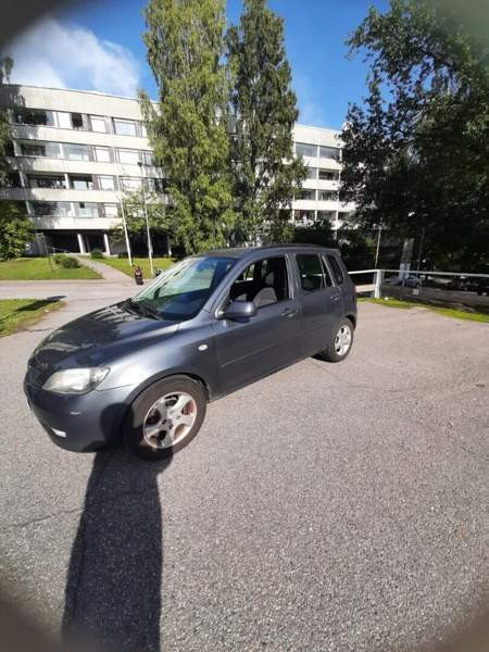 Mazda 2 Helsinki - valokuva 2