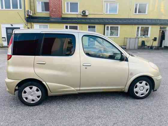 Toyota Yaris Verso Sarov
