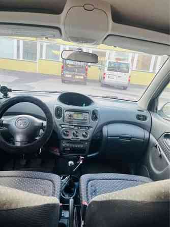 Toyota Yaris Verso Sarov