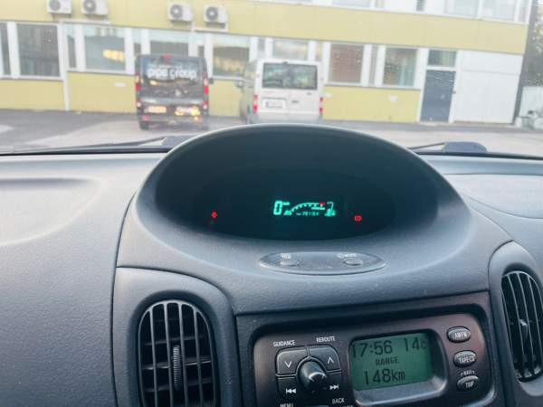 Toyota Yaris Verso Sarov - valokuva 8