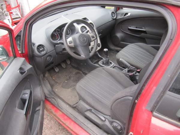 Opel Corsa Хямеэнлинна - изображение 3