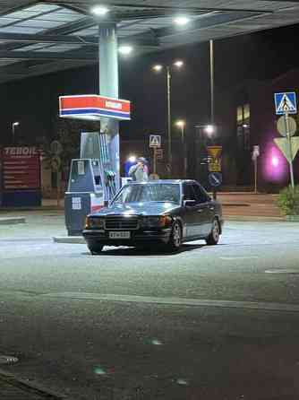 Mercedes-Benz 230 Нурмиярви