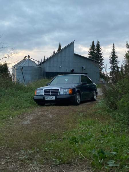 Mercedes-Benz 230 Нурмиярви - изображение 1