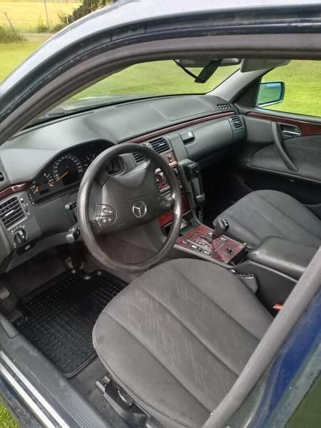 Mercedes-Benz E Jalasjärvi - valokuva 6