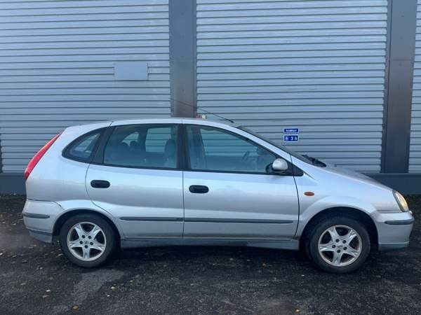 Nissan Almera Tino Kemin - photo 7