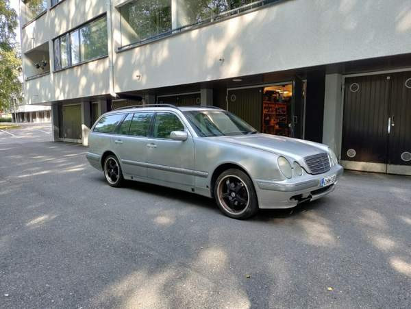 Mercedes-Benz E Alahärmä - изображение 1