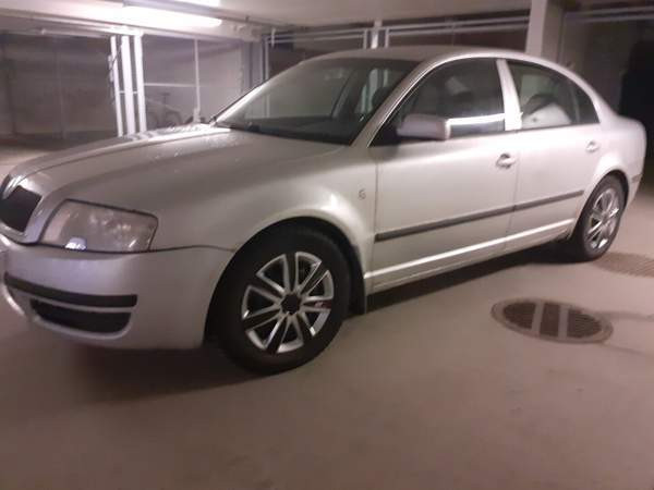 Skoda Superb Kuopio - valokuva 7