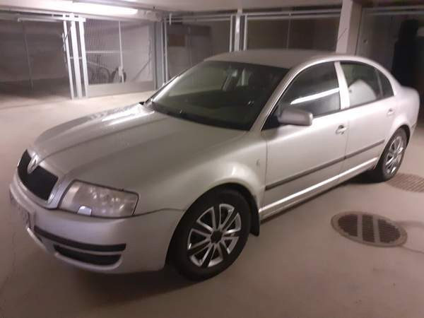 Skoda Superb Kuopio - valokuva 1