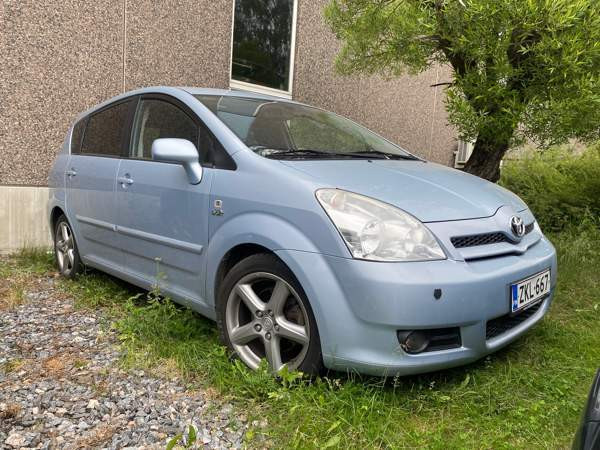 Toyota Corolla Verso Helsinki - valokuva 1