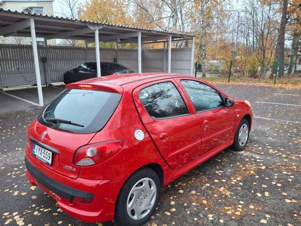 Peugeot 206+ Вантаа - изображение 3