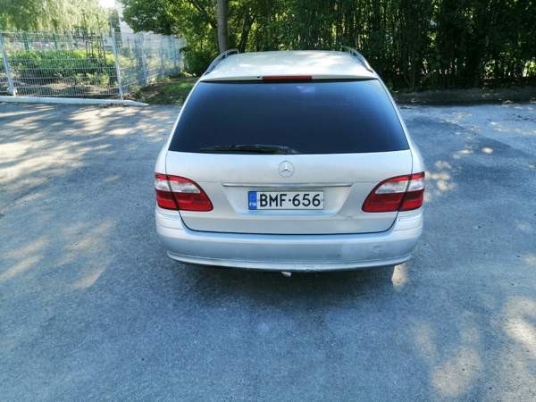 Mercedes-Benz 220 Helsinki - valokuva 2