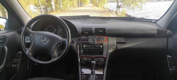 Mercedes-Benz C Йоэнсуу - изображение 7