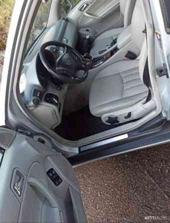 Mercedes-Benz C Вантаа