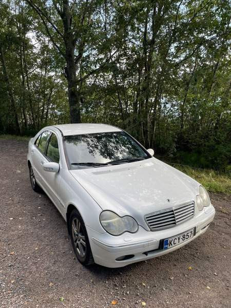 Mercedes-Benz 180 Ювяскюля - изображение 7