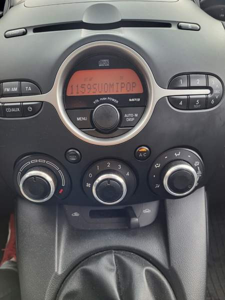 Mazda 2 Kuopio - valokuva 5